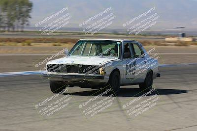 media/Oct-01-2022-24 Hours of Lemons (Sat) [[0fb1f7cfb1]]/10am (Front Straight)/